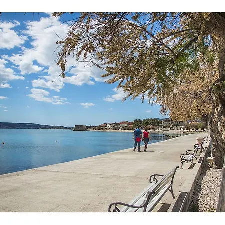 Dominko * Kastela