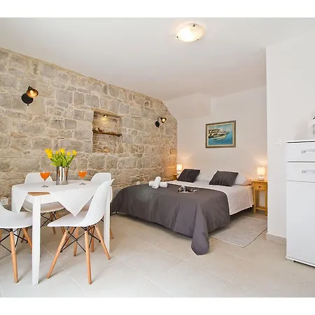 Dominko Apartment Kastela